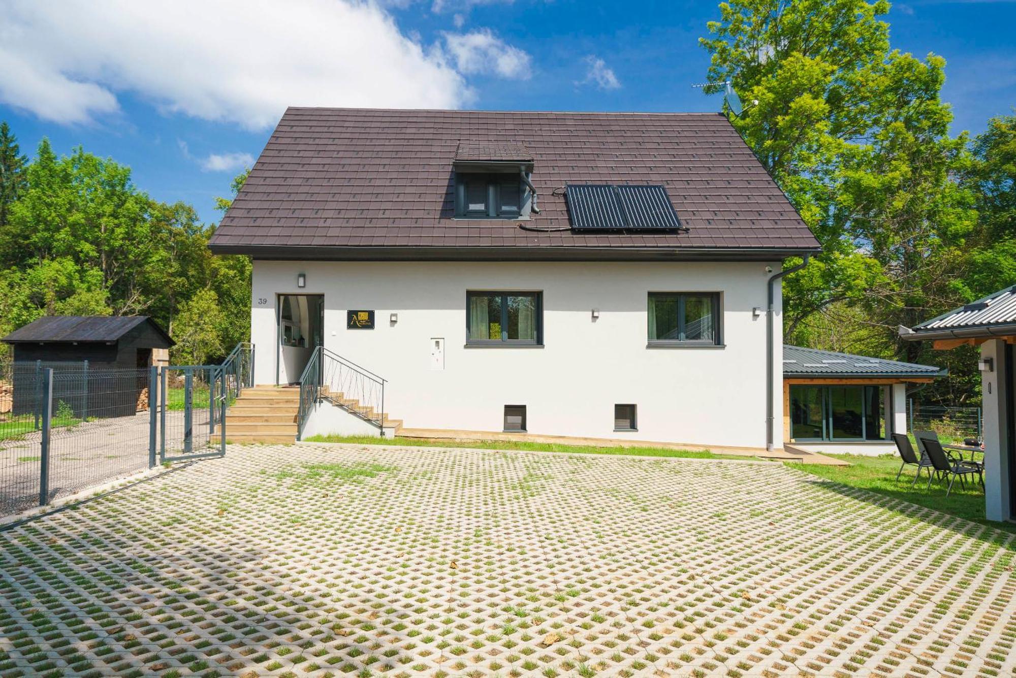 הוילה Saborsko Plitvice House Angelina מראה חיצוני תמונה