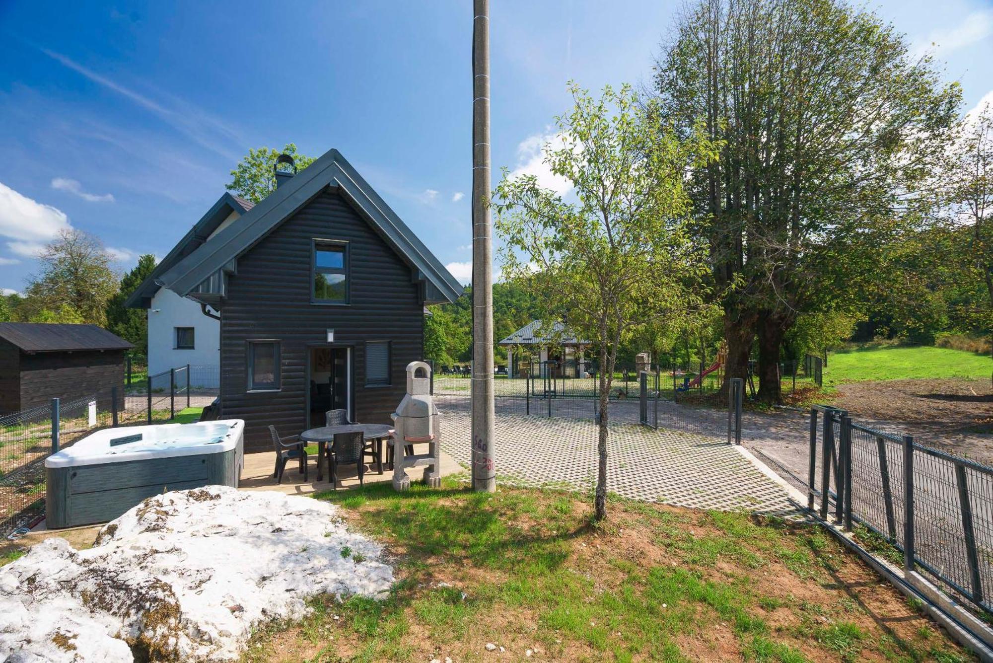הוילה Saborsko Plitvice House Angelina מראה חיצוני תמונה